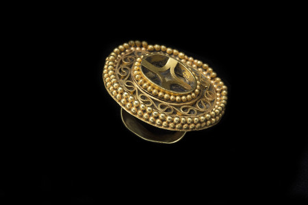 Openwork ring with granulation